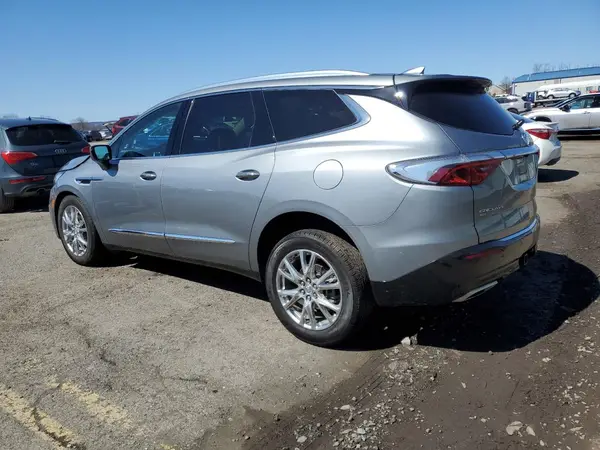 5GAEVAKW2PJ108544 2023 BUICK ENCLAVE - Image 2