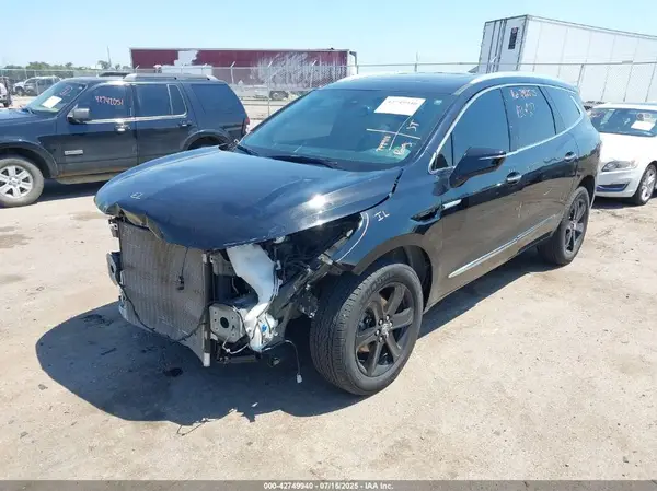 5GAEVAKW2PJ184331 2023 BUICK ENCLAVE - Image 2