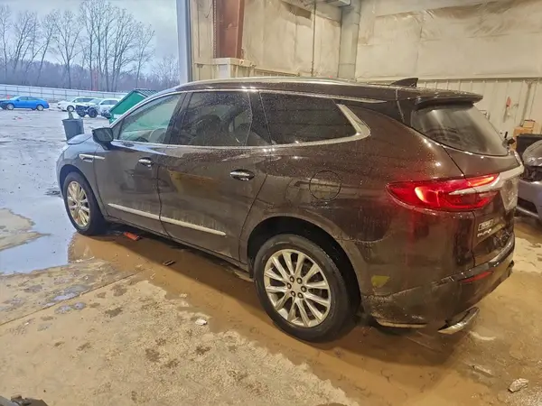 5GAEVAKW3JJ176844 2018 BUICK ENCLAVE - Image 2