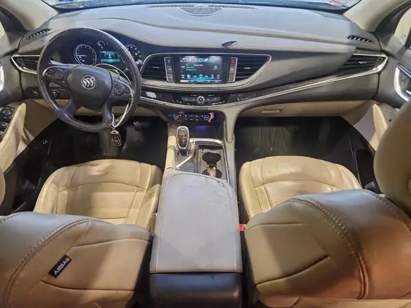 5GAEVAKW3JJ176844 2018 BUICK ENCLAVE - Image 8