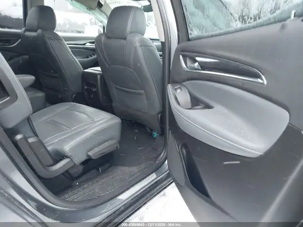 5GAEVAKW3JJ208272 2018 BUICK ENCLAVE - Image 8