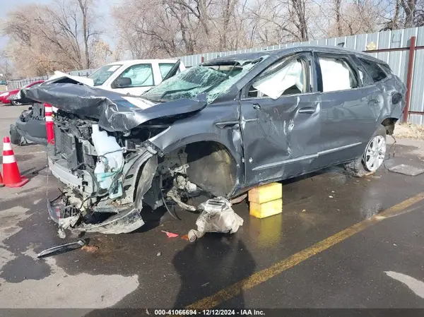 5GAEVAKW3JJ226464 2018 BUICK ENCLAVE - Image 2