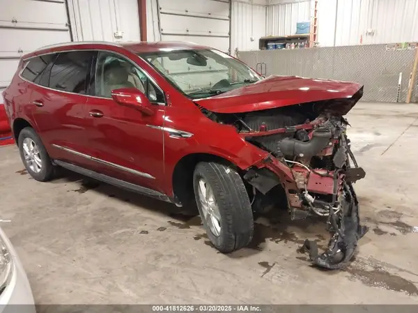 5GAEVAKW3JJ244639 2018 BUICK ENCLAVE - Image 1