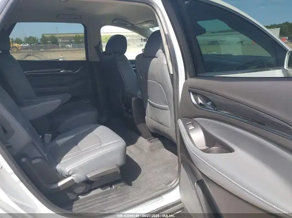 5GAEVAKW3KJ101658 2019 BUICK ENCLAVE - Image 8