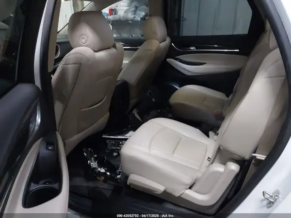 5GAEVAKW3KJ168275 2019 BUICK ENCLAVE - Image 8