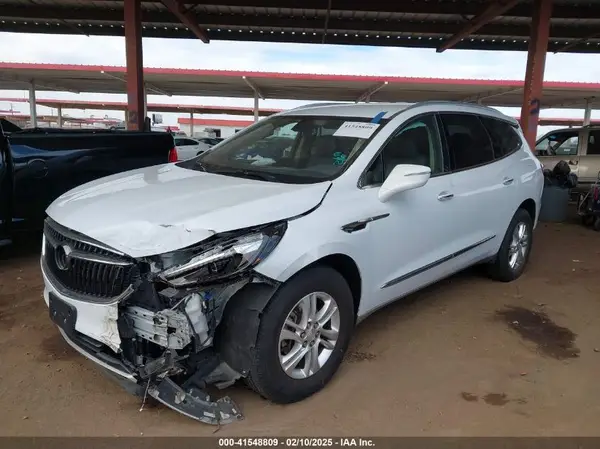 5GAEVAKW3LJ105596 2020 BUICK ENCLAVE - Image 2