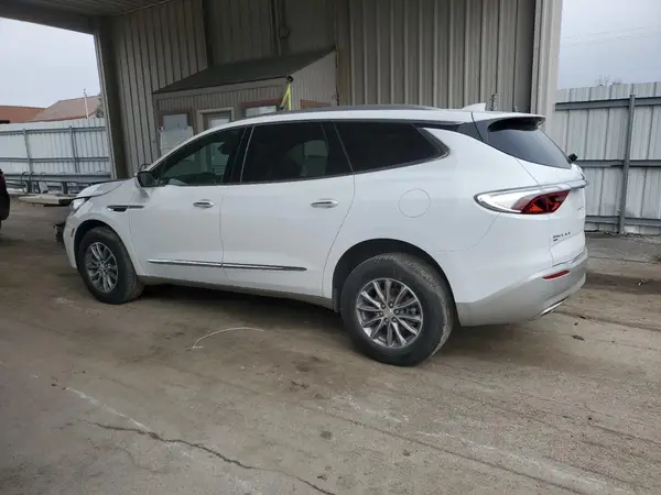 5GAEVAKW3NJ152985 2022 BUICK ENCLAVE - Image 2