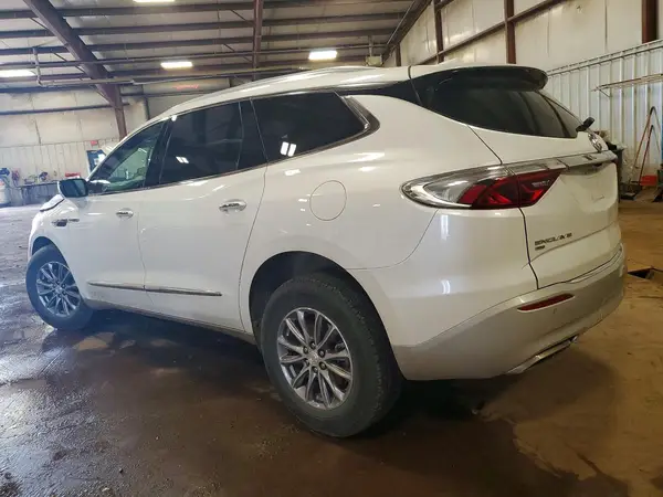 5GAEVAKW3NJ155546 2022 BUICK ENCLAVE - Image 2