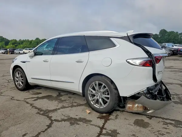 5GAEVAKW3PJ228790 2023 BUICK ENCLAVE - Image 2