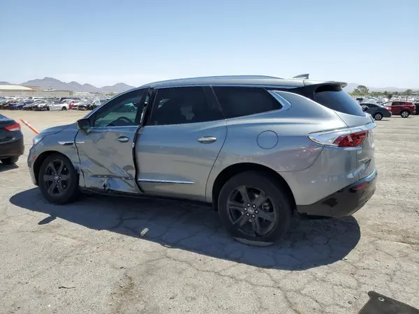 5GAEVAKW3PJ266293 2023 BUICK ENCLAVE - Image 2