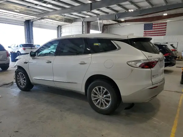 5GAEVAKW3RJ110211 2024 BUICK ENCLAVE - Image 2
