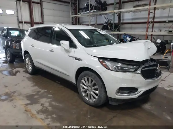 5GAEVAKW4JJ161284 2018 BUICK ENCLAVE - Image 1