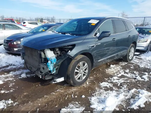 5GAEVAKW4JJ188968 2018 BUICK ENCLAVE - Image 2