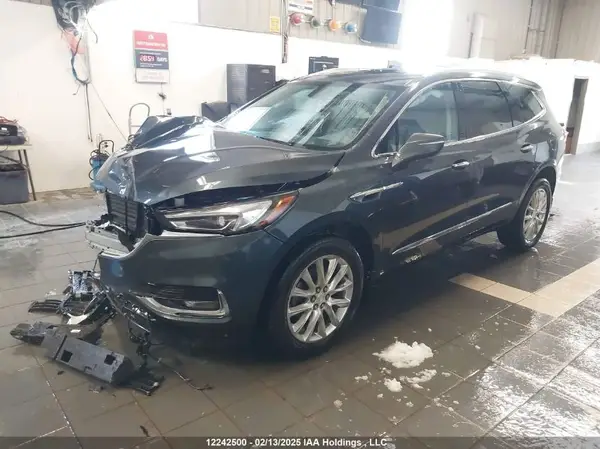 5GAEVAKW4JJ228191 2018 BUICK ENCLAVE - Image 2