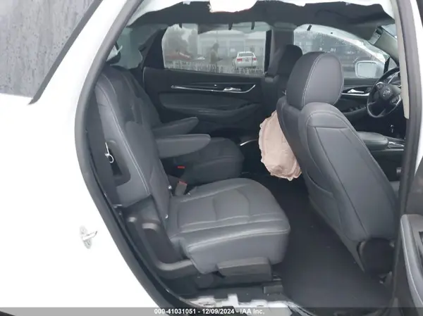 5GAEVAKW4JJ252331 2018 BUICK ENCLAVE - Image 8