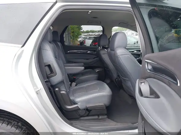 5GAEVAKW4KJ131803 2019 BUICK ENCLAVE - Image 8