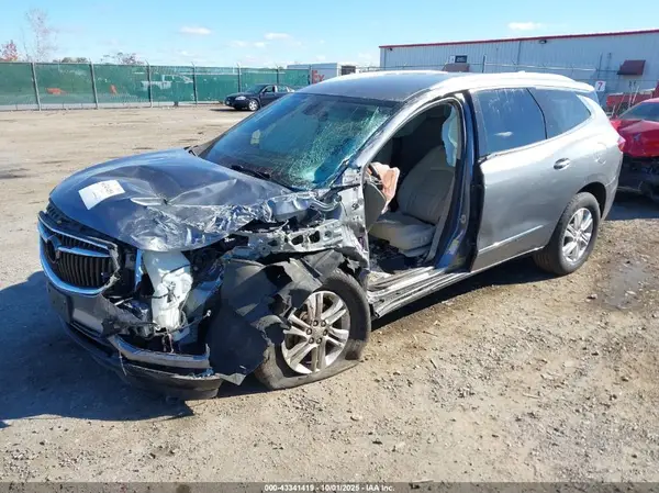 5GAEVAKW4KJ287002 2019 BUICK ENCLAVE - Image 2