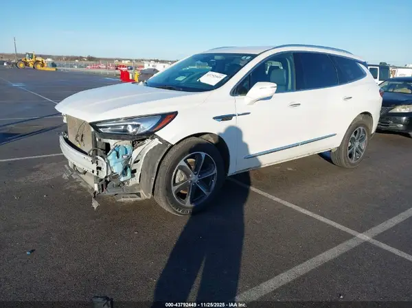 5GAEVAKW4LJ255099 2020 BUICK ENCLAVE - Image 2
