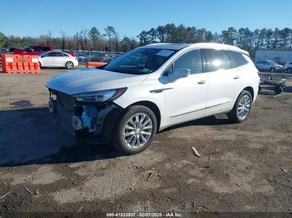 5GAEVAKW4LJ275871 2020 BUICK ENCLAVE - Image 2