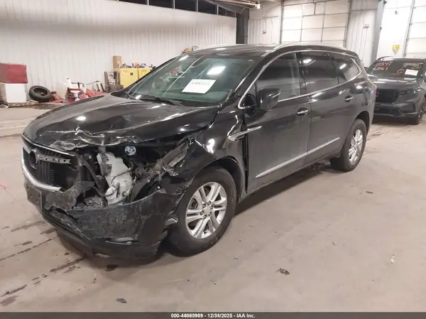 5GAEVAKW4LJ300087 2020 BUICK ENCLAVE - Image 2