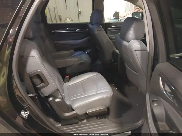 5GAEVAKW4LJ300087 2020 BUICK ENCLAVE - Image 8