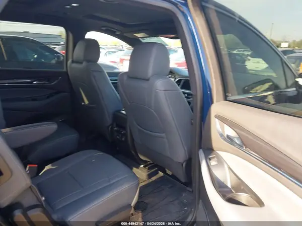 5GAEVAKW4PJ248658 2023 BUICK ENCLAVE - Image 8