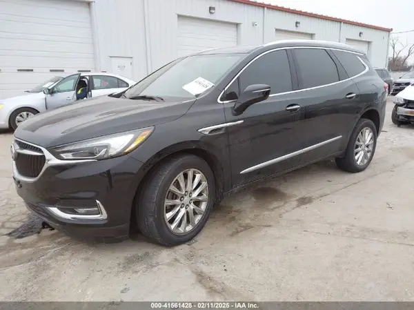 5GAEVAKW5JJ178899 2018 BUICK ENCLAVE - Image 2