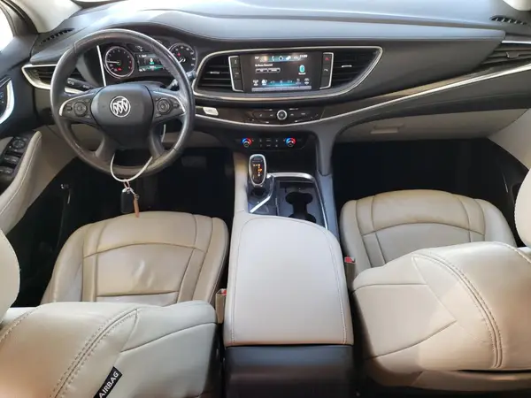 5GAEVAKW5JJ213599 2018 BUICK ENCLAVE - Image 8