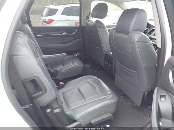 5GAEVAKW5JJ233030 2018 BUICK ENCLAVE - Image 8