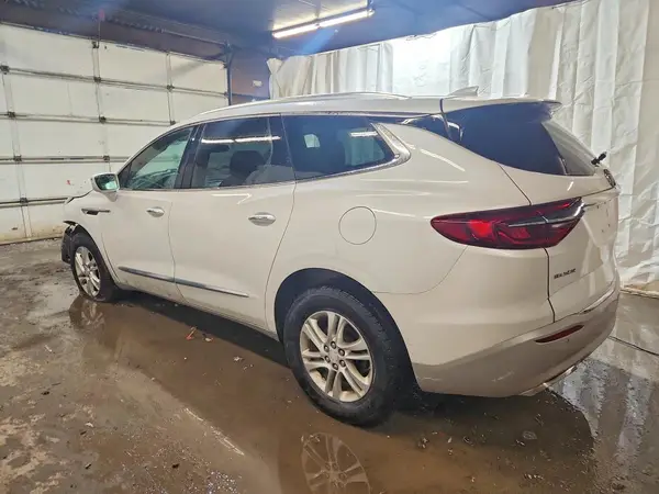 5GAEVAKW5JJ239507 2018 BUICK ENCLAVE - Image 2