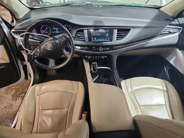 5GAEVAKW5JJ239507 2018 BUICK ENCLAVE - Image 8
