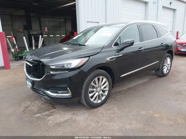 5GAEVAKW5JJ248658 2018 BUICK ENCLAVE - Image 2