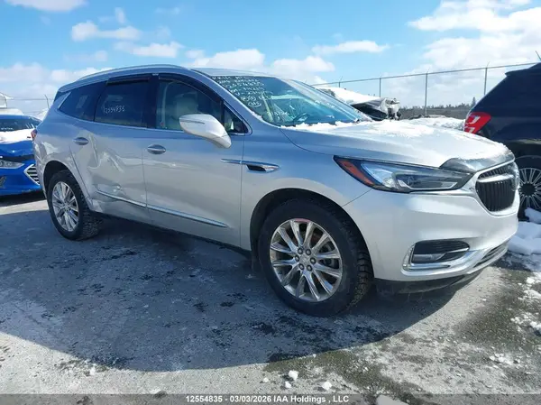 5GAEVAKW5JJ274094 2018 BUICK ENCLAVE - Image 1