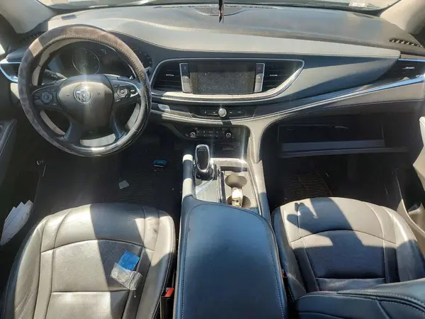 5GAEVAKW5JJ285001 2018 BUICK ENCLAVE - Image 8