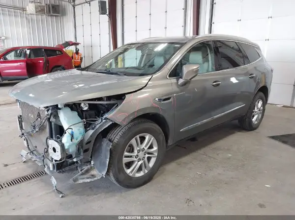5GAEVAKW5KJ122673 2019 BUICK ENCLAVE - Image 2