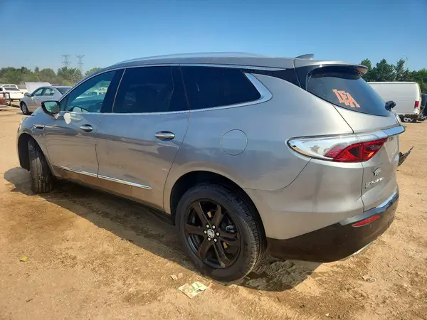 5GAEVAKW5PJ232811 2023 BUICK ENCLAVE - Image 2