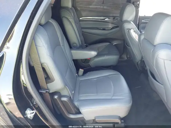 5GAEVAKW5PJ267297 2023 BUICK ENCLAVE - Image 8