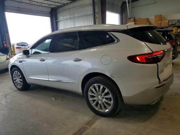 5GAEVAKW6JJ147516 2018 BUICK ENCLAVE - Image 2
