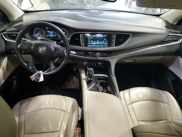 5GAEVAKW6JJ212820 2018 BUICK ENCLAVE - Image 8