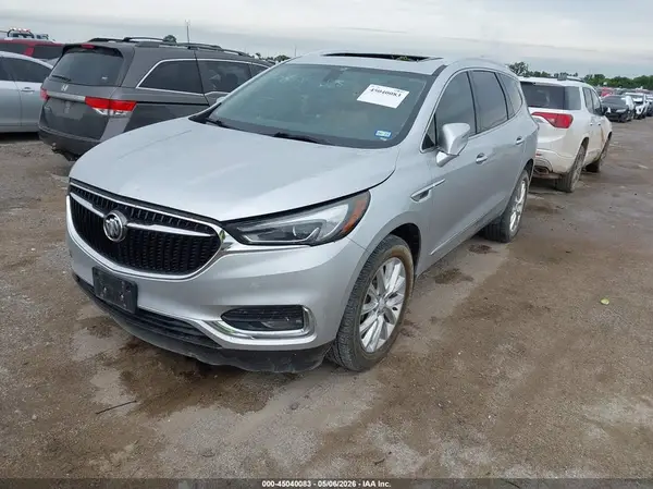 5GAEVAKW7JJ238973 2018 BUICK ENCLAVE - Image 2