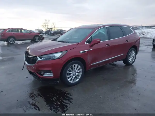 5GAEVAKW7JJ265283 2018 BUICK ENCLAVE - Image 2