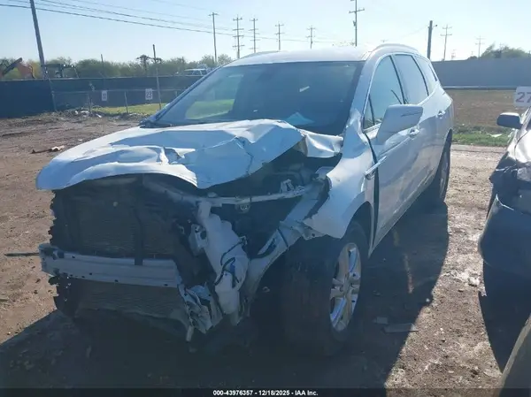 5GAEVAKW7LJ107156 2020 BUICK ENCLAVE - Image 2