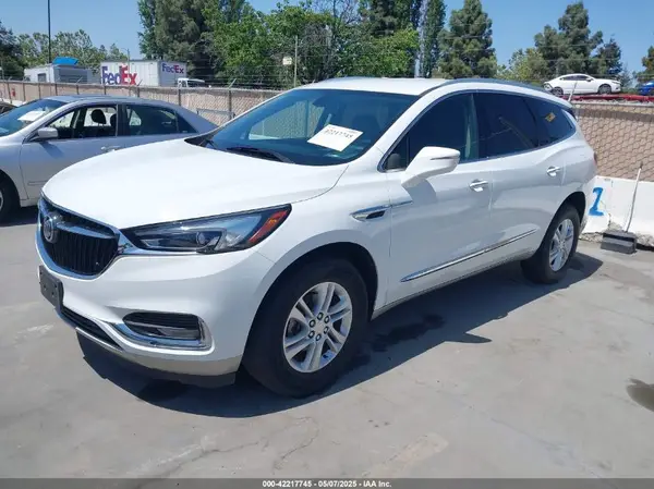 5GAEVAKW7LJ107383 2020 BUICK ENCLAVE - Image 2