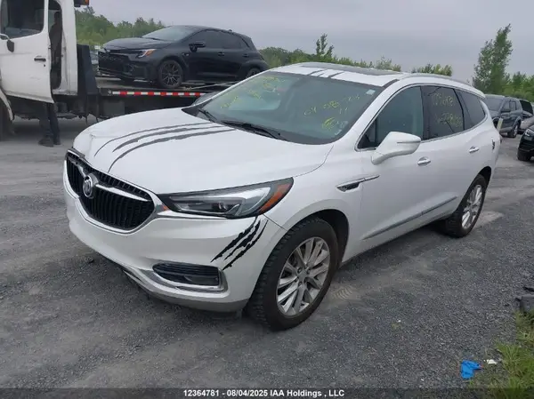 5GAEVAKW7MJ228125 2021 BUICK ENCLAVE - Image 2