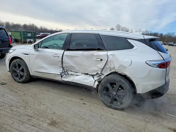 5GAEVAKW7PJ121757 2023 BUICK ENCLAVE - Image 2