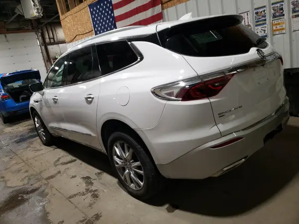 5GAEVAKW7PJ130426 2023 BUICK ENCLAVE - Image 2