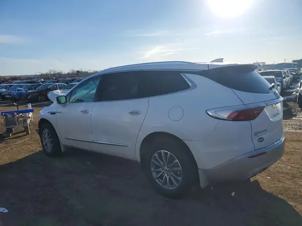 5GAEVAKW7PJ182932 2023 BUICK ENCLAVE - Image 2