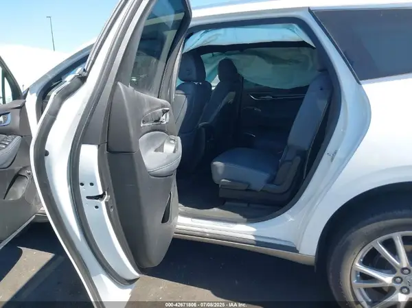5GAEVAKW7PJ235855 2023 BUICK ENCLAVE - Image 8