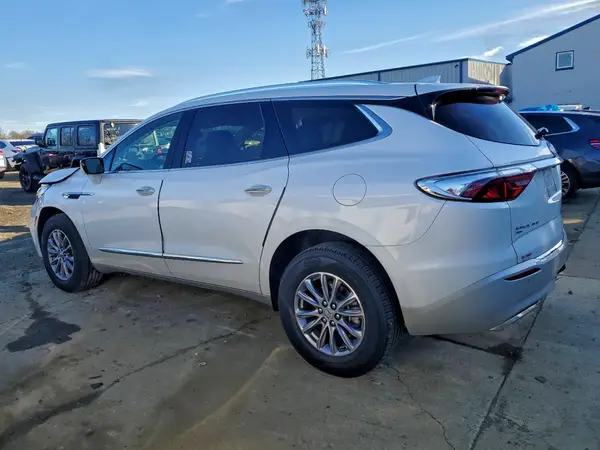 5GAEVAKW7PJ264207 2023 BUICK ENCLAVE - Image 2
