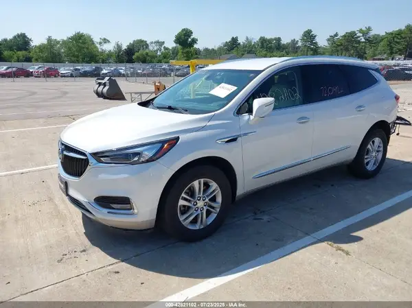 5GAEVAKW8JJ173888 2018 BUICK ENCLAVE - Image 2